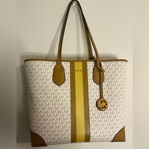 NWT 3 Piece Gorgeous Striped Michael Kors Bag